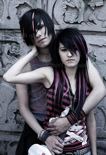 emo couple